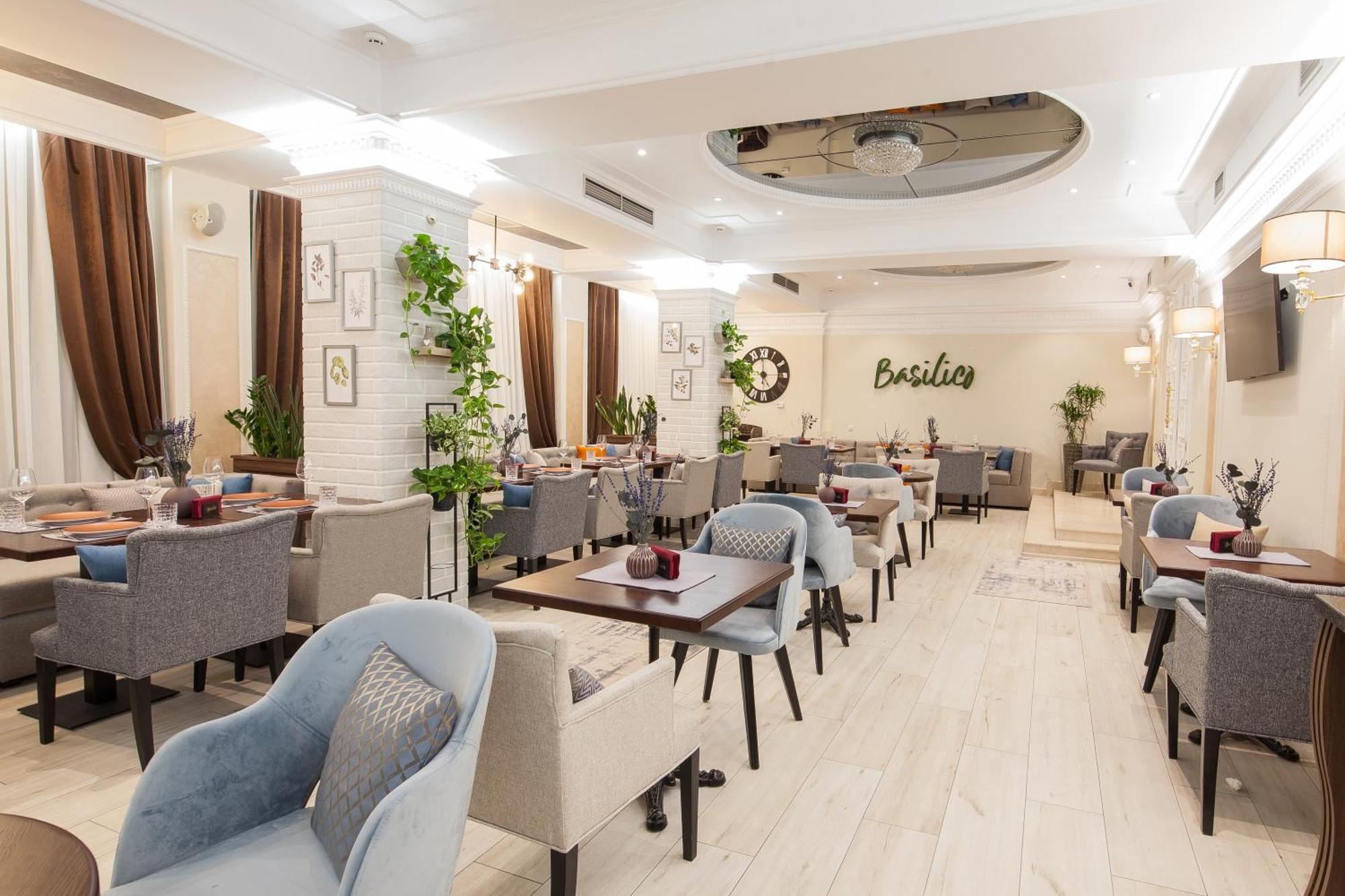 Time Hotel&Spa Chişinău Extérieur photo
